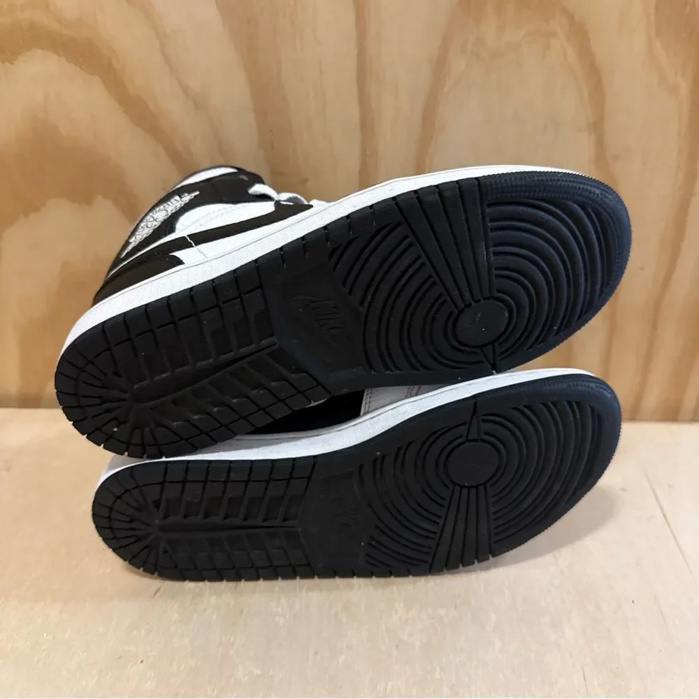 WMNS Nike Air Jordan 1 Mid SE Homage Split Size 8 White Black DR0501-101
